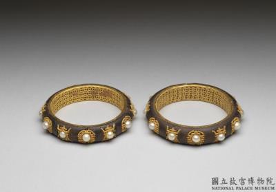 图片[2]-Agarwood bracelet with longevity symbols in pearl-and-gold inlay, Qing dynasty (1644-1911)-China Archive